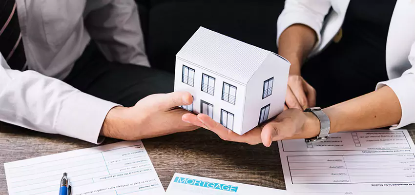 How We Determine Your Sell House for Cash Offer in Levittown, New York?