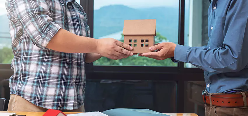 How We Determine Your Sell House with Reverse Mortgage Offer in Levittown, NY?